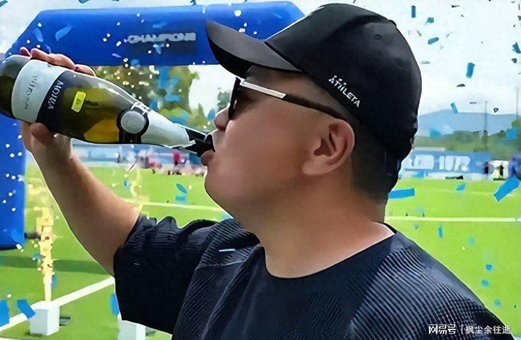 世界杯卫冕冠军首秀!阿根廷先发曝光,大马丁复出,梅西冲3纪录